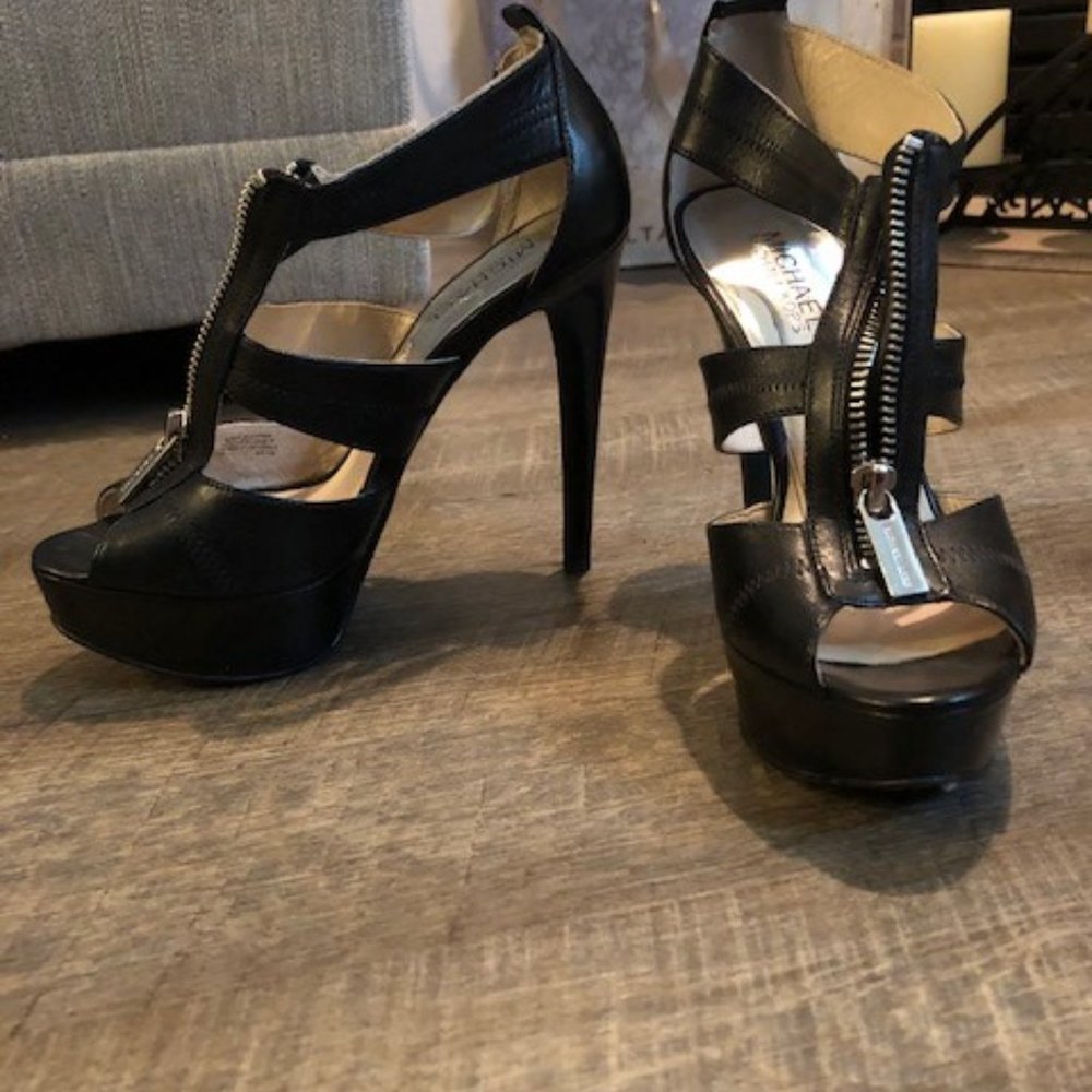 MIchael Kors heels